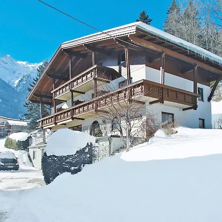 Christoph-1 By Interhome * Finkenberg